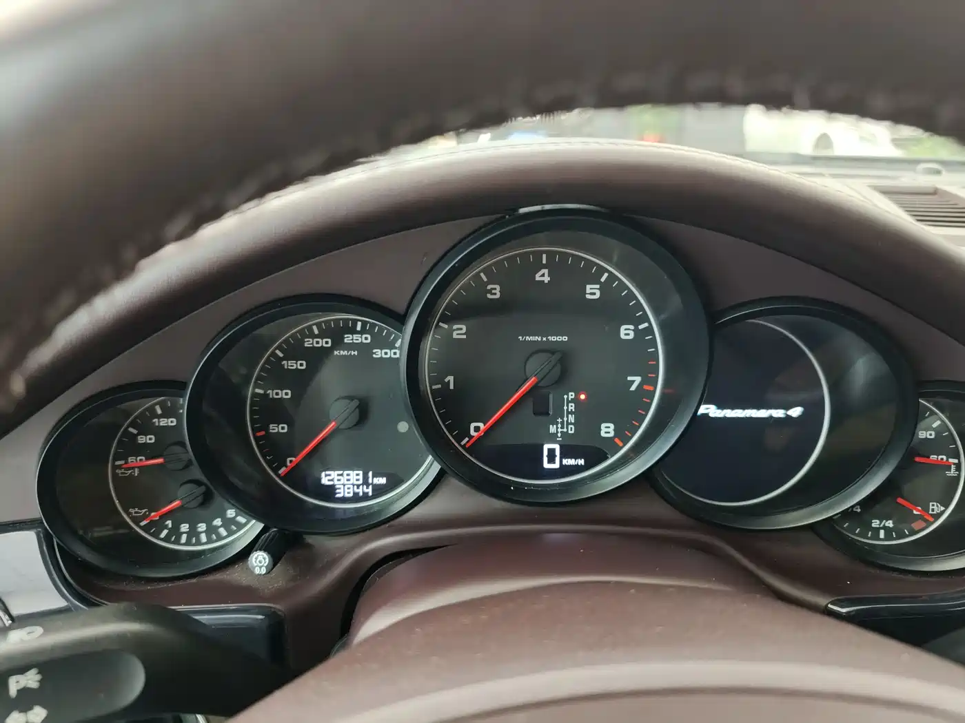 Porsche Panamera 2014 Panamera 4 3.0T фото 16