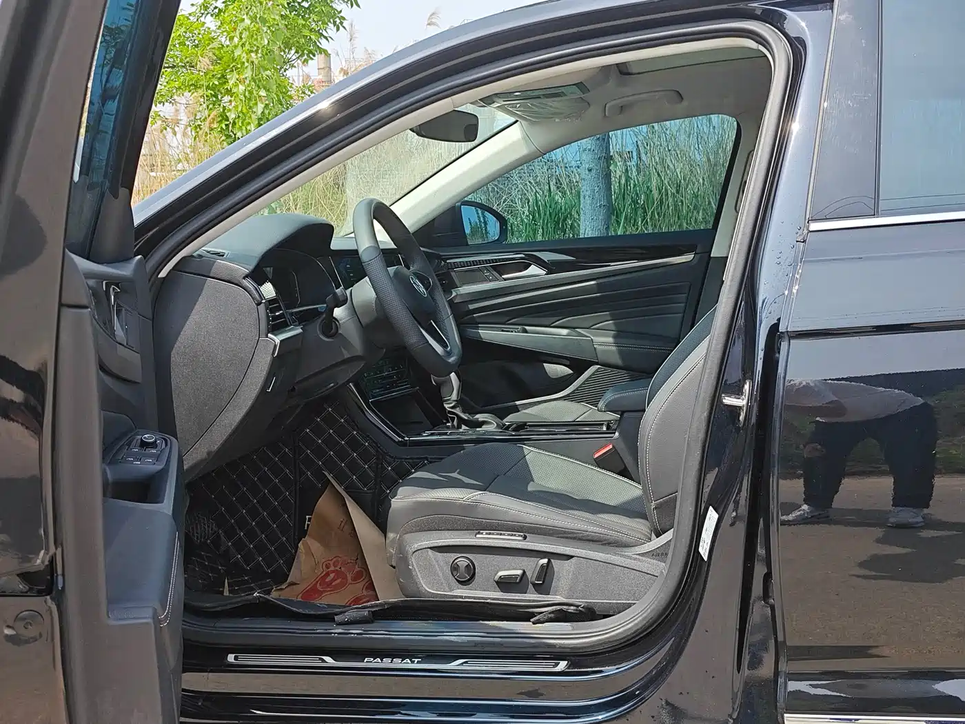 Volkswagen Passat 2024 330TSI Elite Edition фото 2