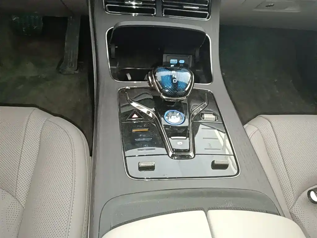 BYD Han 2025 DM-i Smart Driving Edition 125KM LiDAR Flagship фото 14