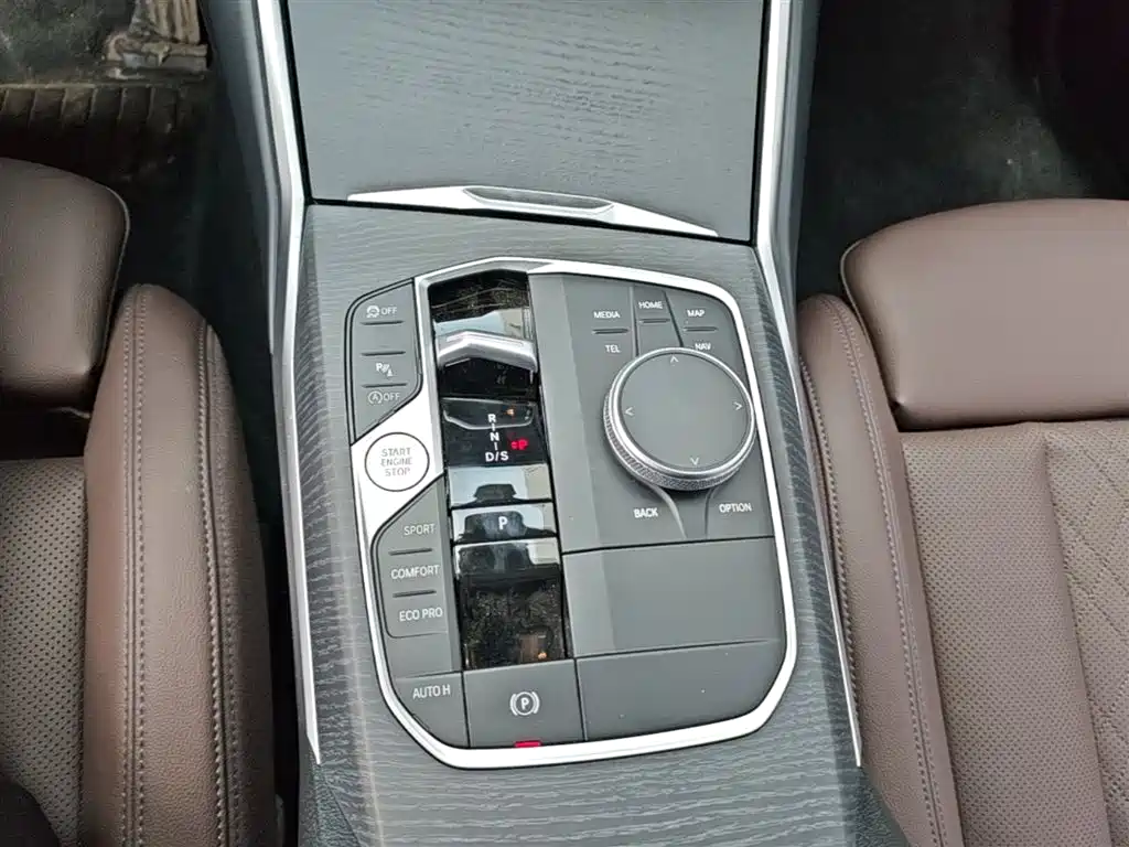 BMW 3 Series 2025 325Li M Sport Package фото 21