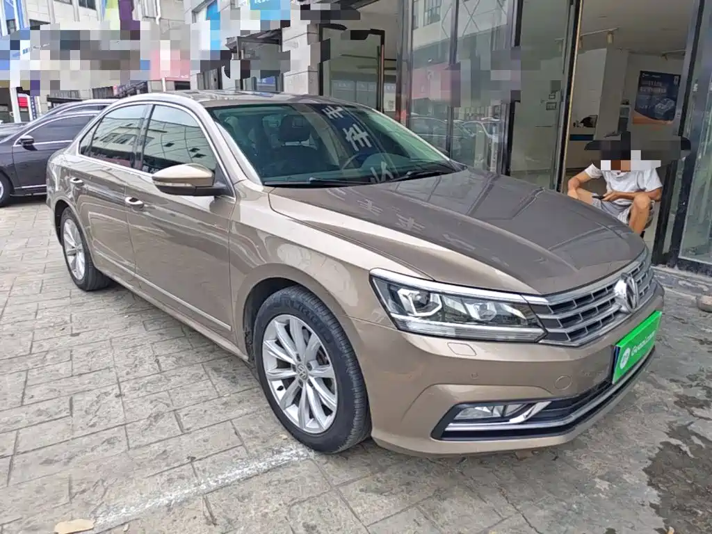 Фото 4 - Volkswagen Passat