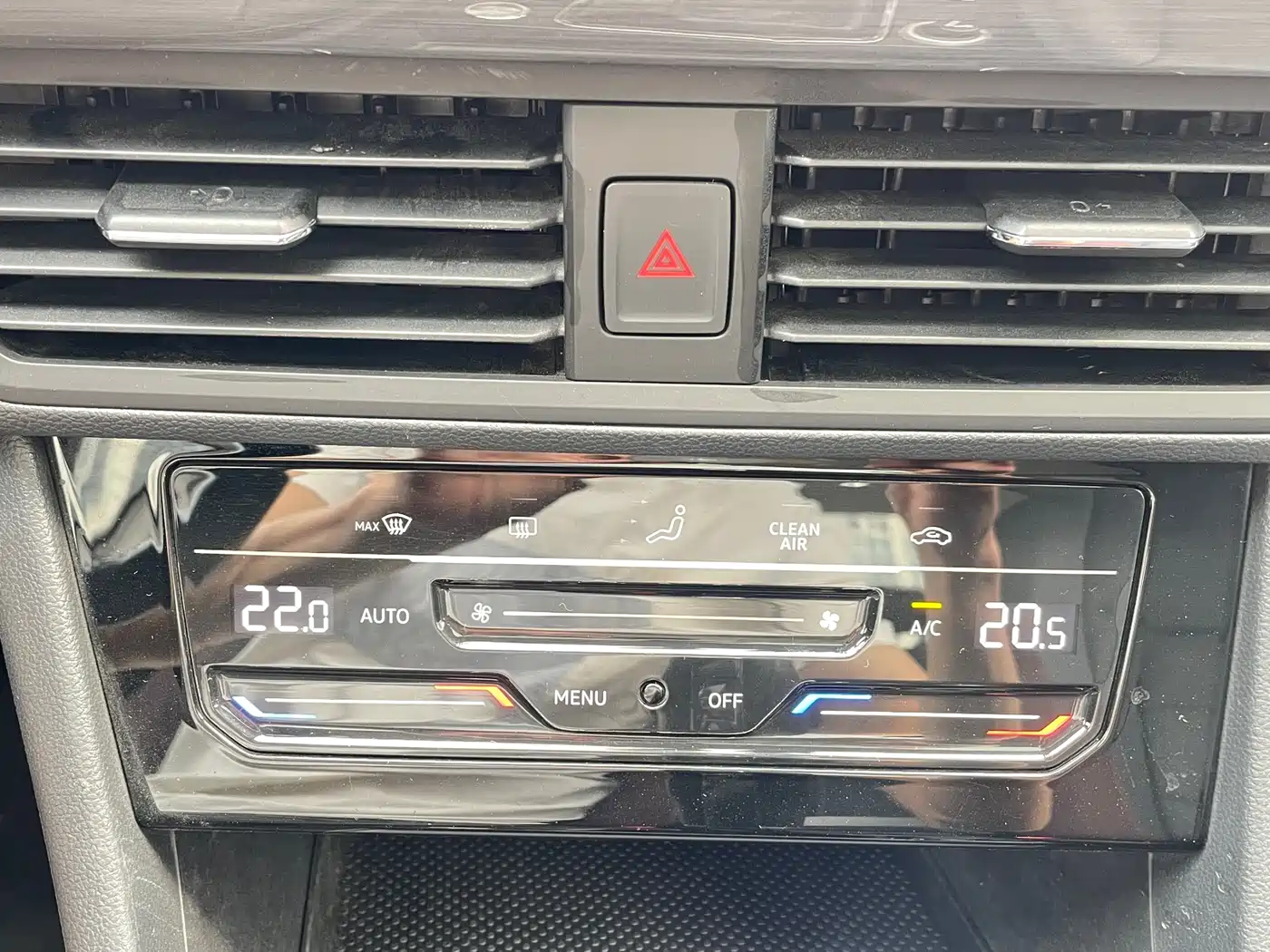 Volkswagen Bora 2020 1.5L Automatic Elite фото 28
