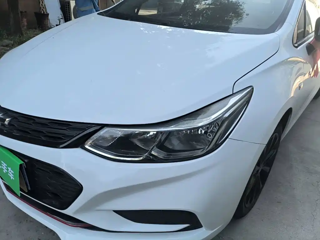 Chevrolet Cruze 2019 2018 Redline 320 Automatic Pioneer Edition