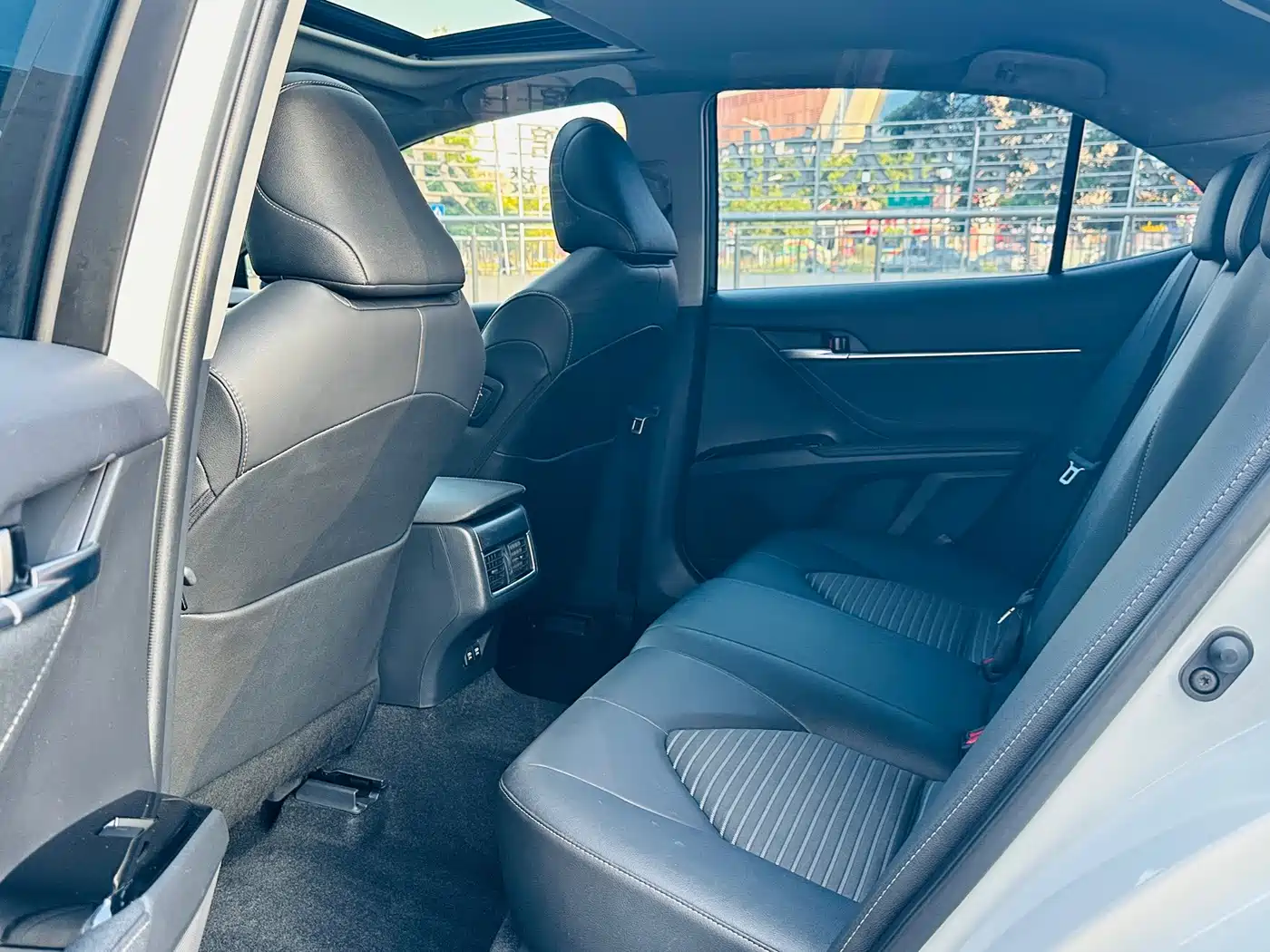 Toyota Camry 2023 2022 2.5S Knight Edition