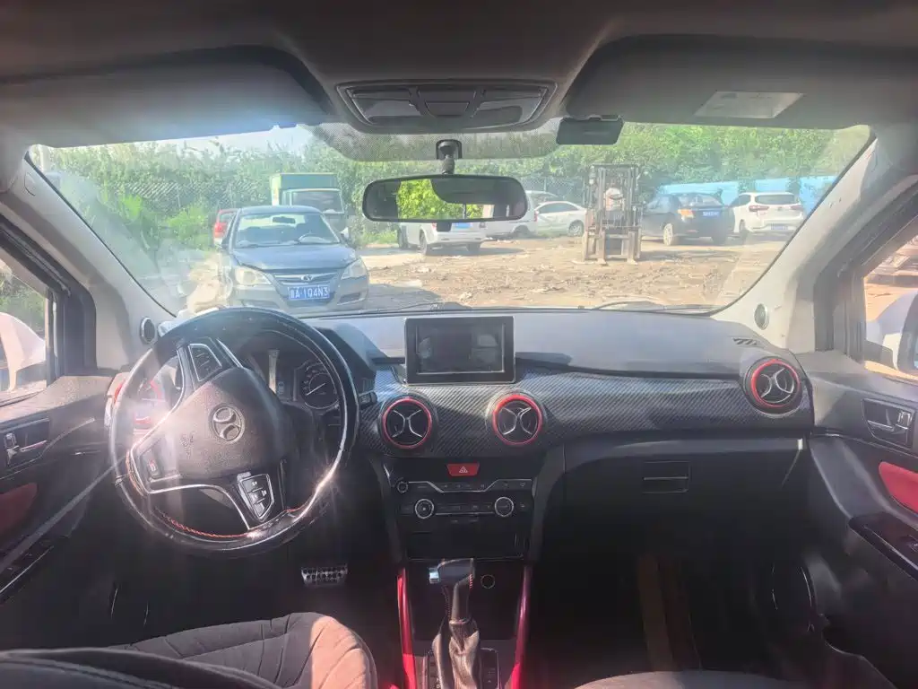 BAIC Senova X25 2016 2015 1.5L Automatic Elite
