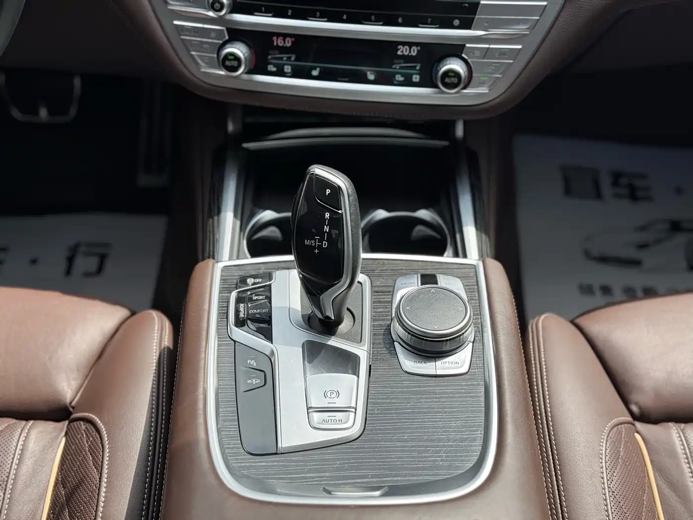 BMW 7 Series 2019 740Li Leading M Sport Package фото 13