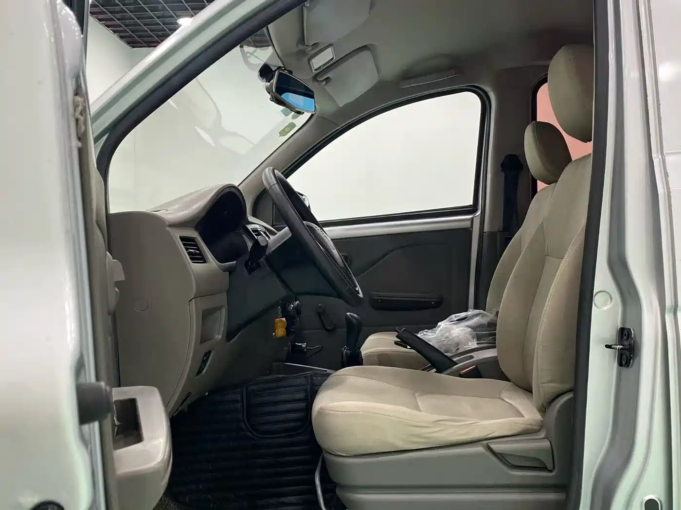 Wuling Motors Wuling Rongguang V 2016 2016 1.5L Utility Model