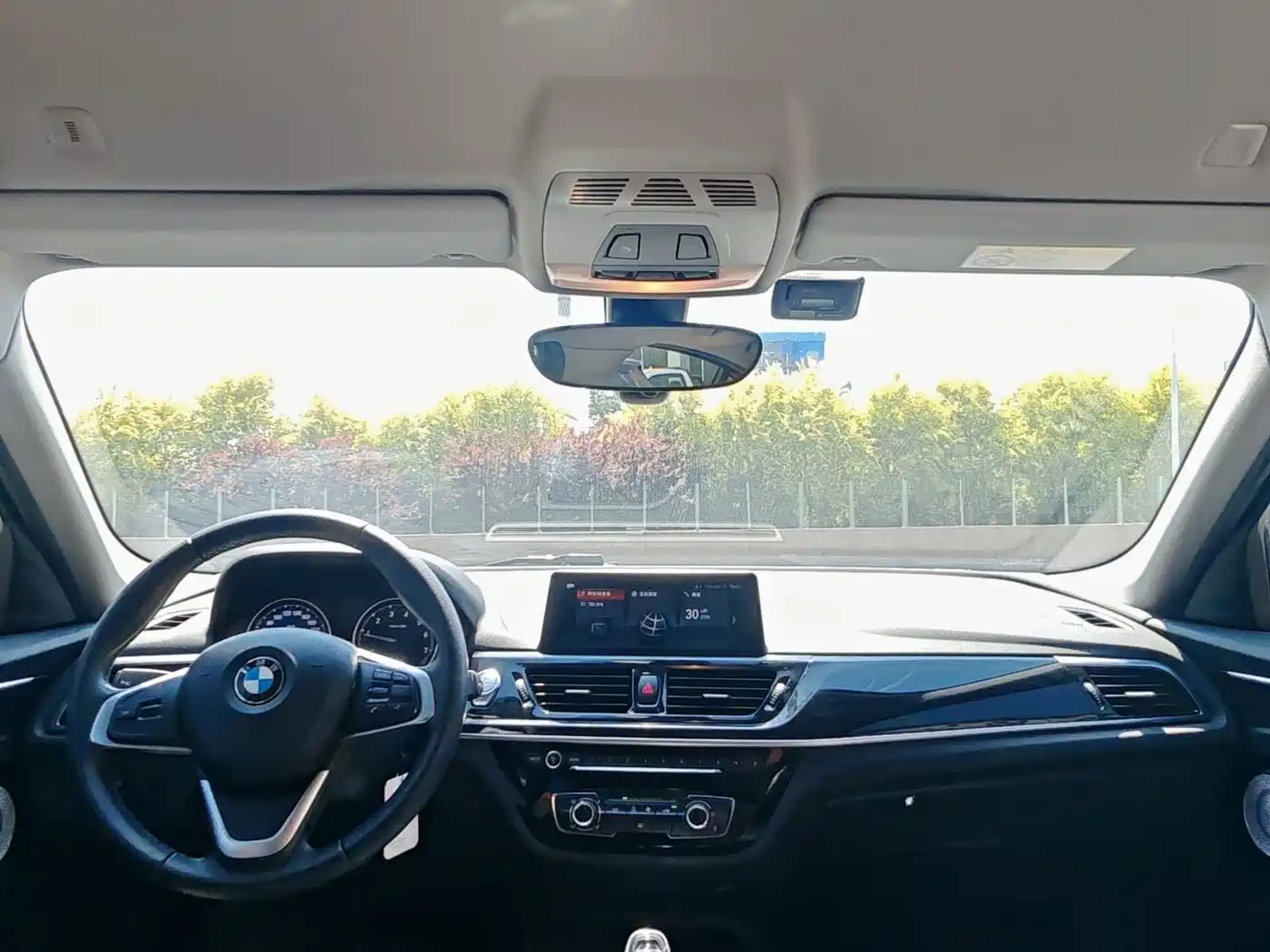 BMW 1 Series 2021 120i M Sport фото 9