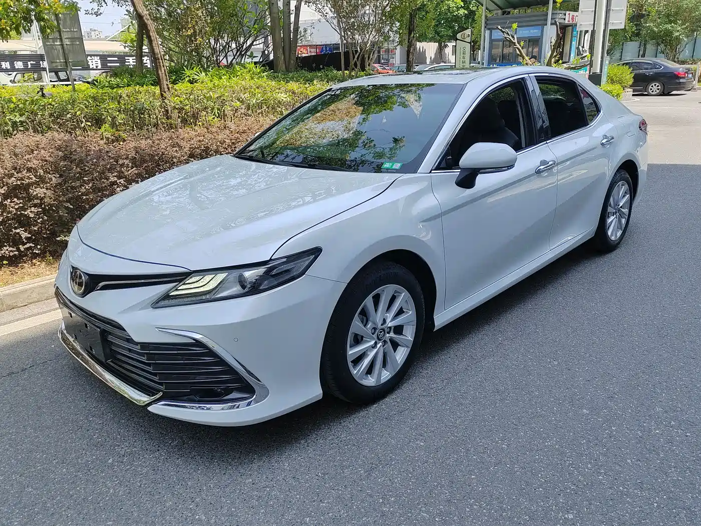 Toyota Camry 2021 2.0G Luxury Edition