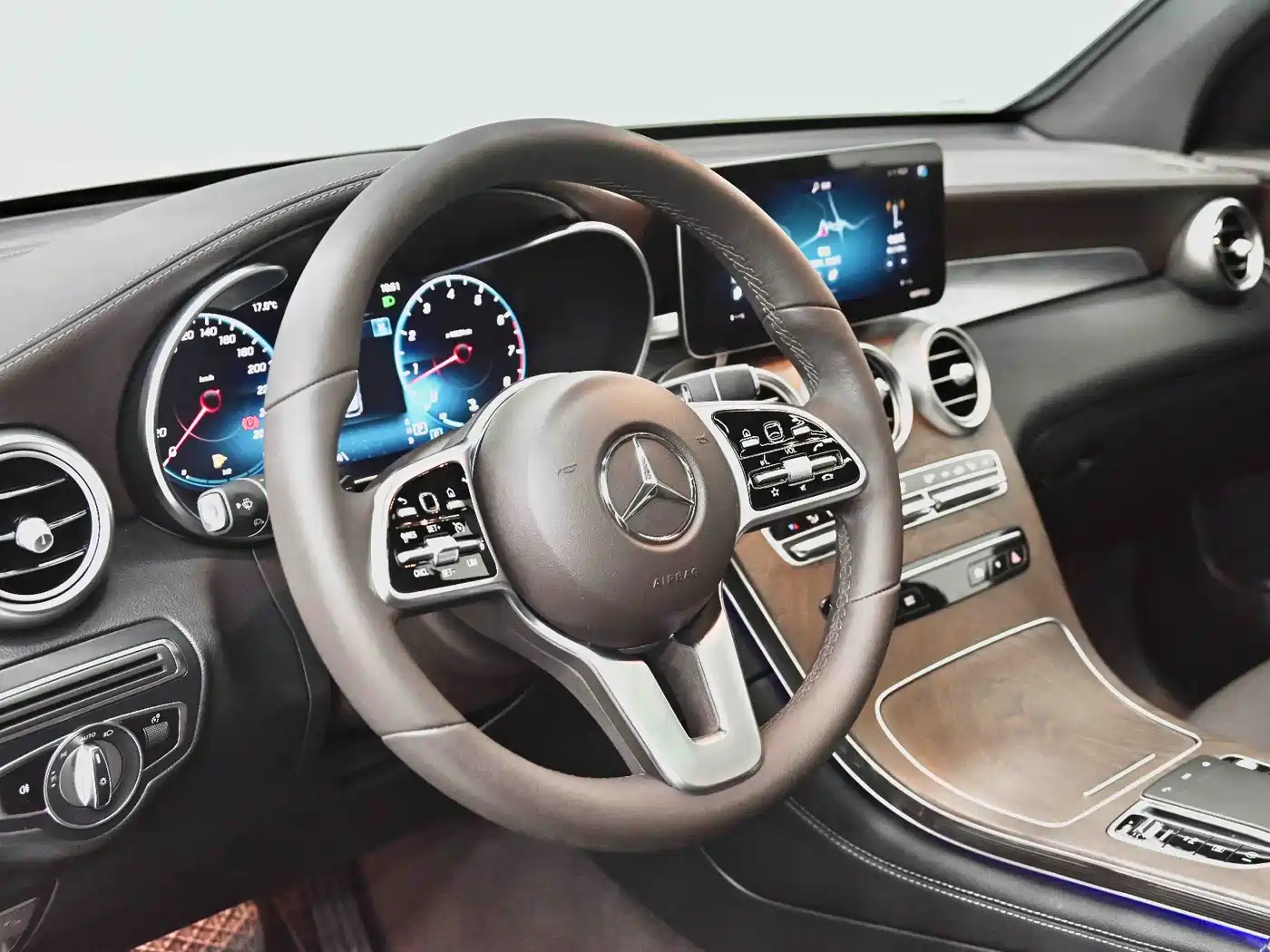 Mercedes-Benz GLC 2020 Facelift GLC 300 L 4MATIC Dynamic фото 29