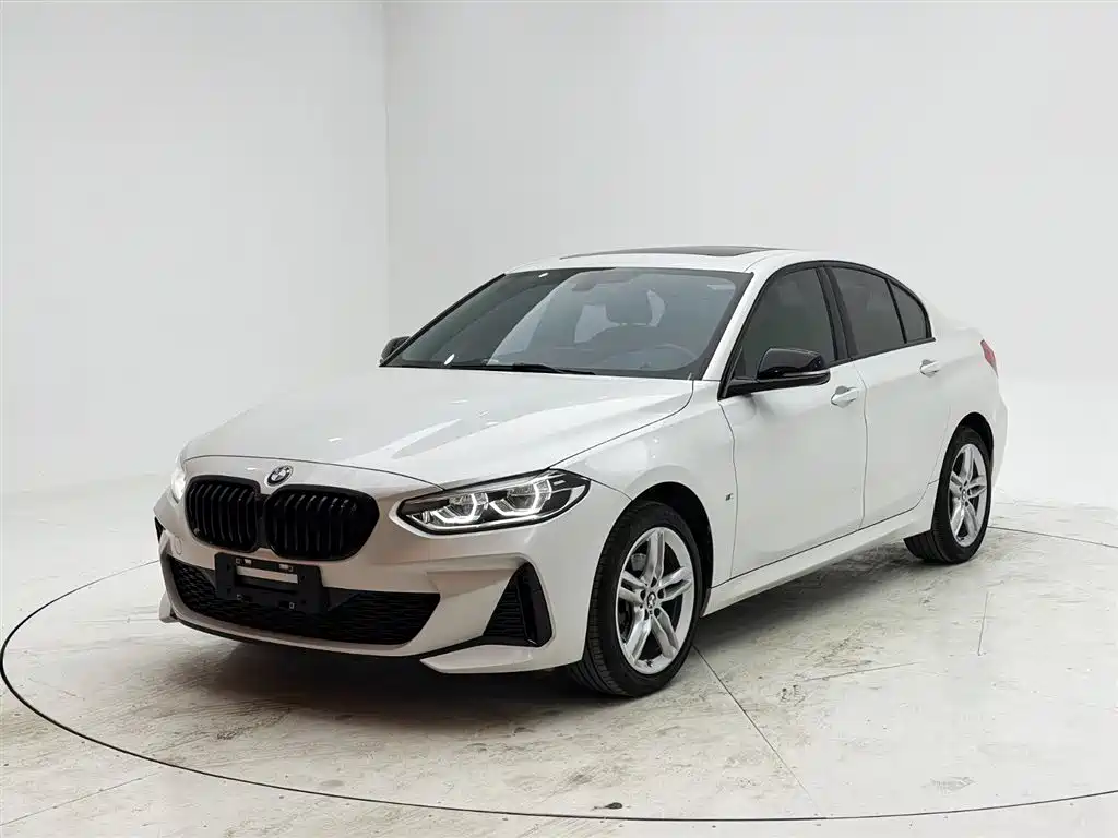 BMW 1 Series 2022 120i M Sport Shadow Edition