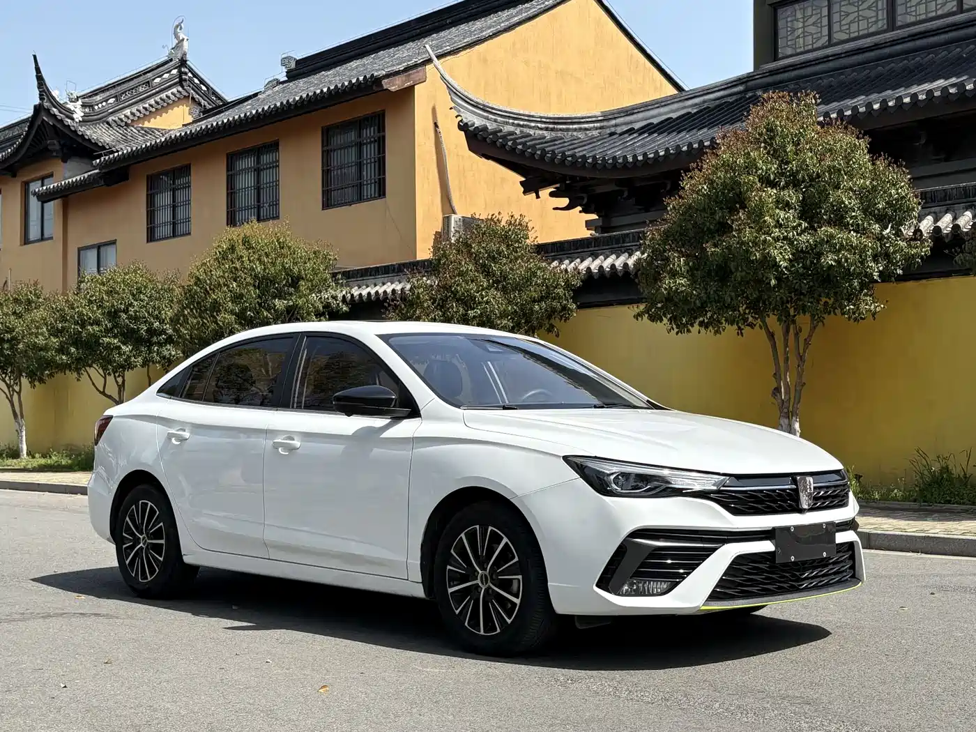 ROEWE I5