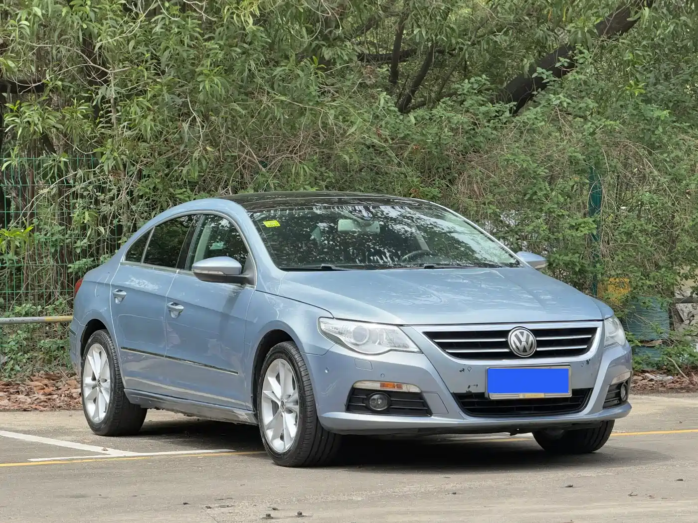 Volkswagen FAW-Volkswagen CC 2012 Model 2.0TSI Ultimate фото 3