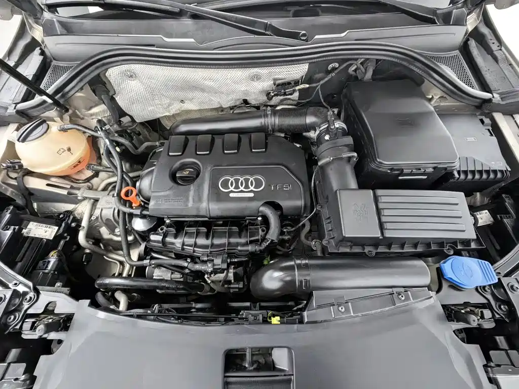 Фото 6 - Audi Q3