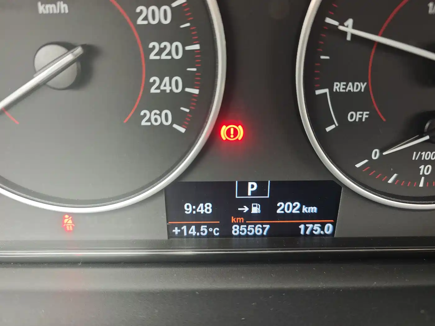 BMW 3 Series 2017 320i M Sport фото 11