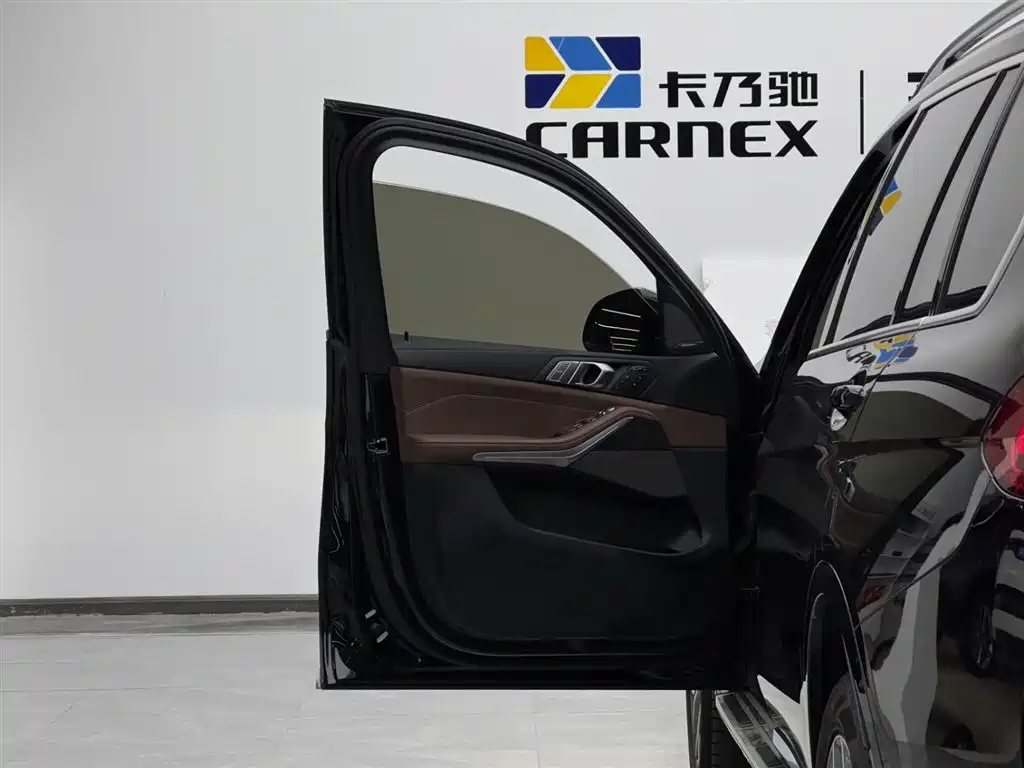 BMW X7 2022 xDrive40i Leading Luxury Package фото 5