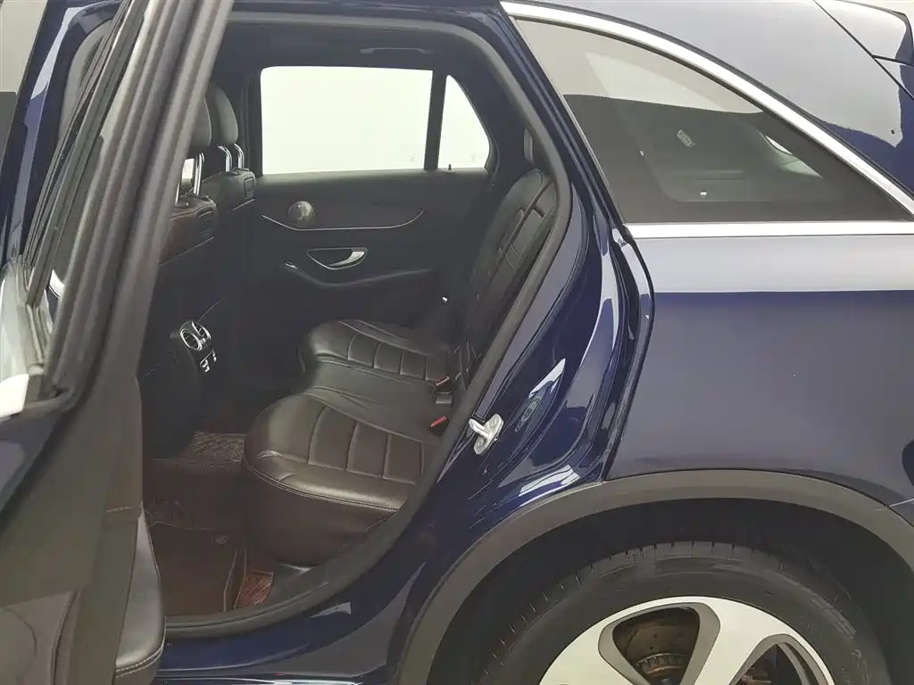 Mercedes-Benz GLC 2016 GLC 300 4MATIC Dynamic фото 15