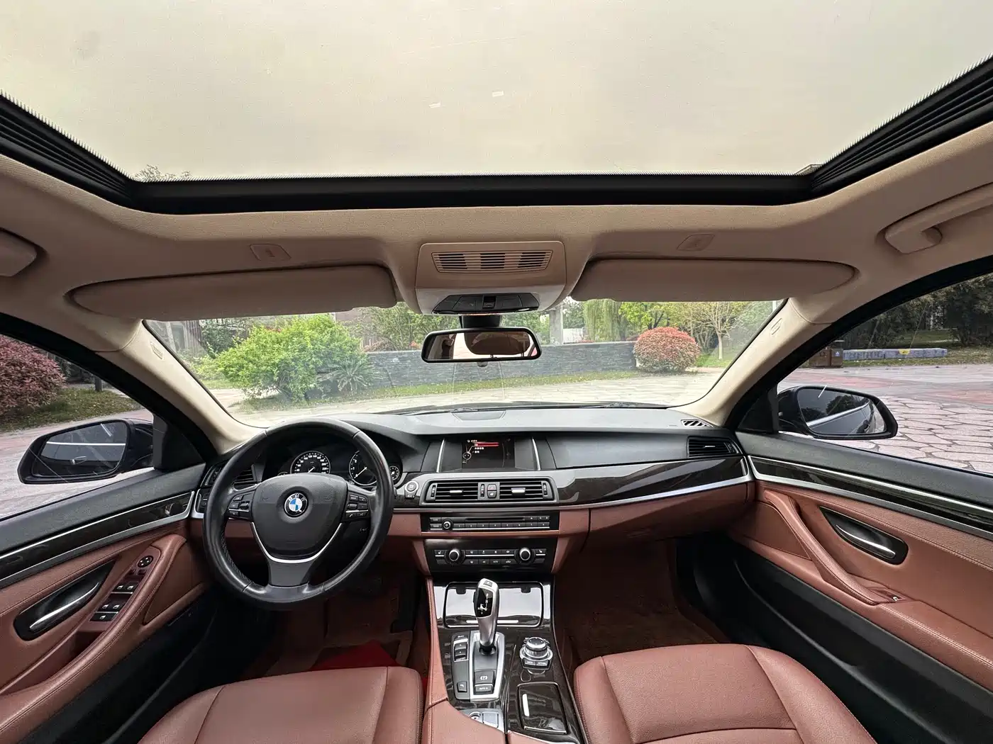 BMW 5 Series 2017 525Li Leading Edition фото 11