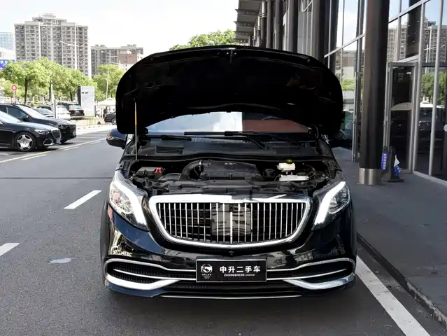 Mercedes-Benz Vito 2024 2.0T Business 8-Seater — фото 4