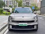 Photo 2 - Lynk & Co 900
