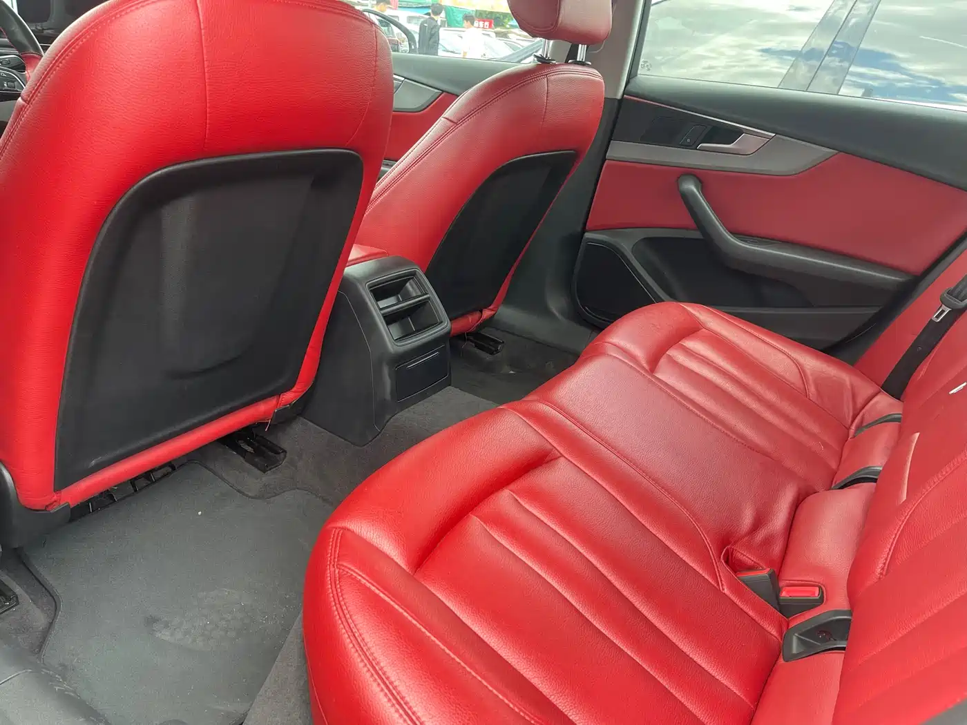 Audi A4L 2017 40 TFSI Progressive фото 8