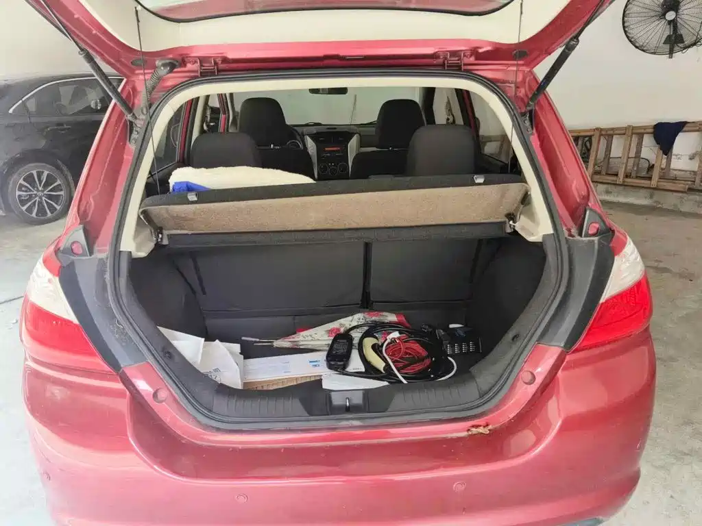 Venucia R50 2013 2013 1.6L Manual Fashion
