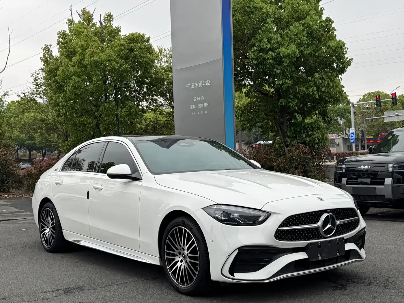 Mercedes-Benz C-Class 2024 C 260 L Sport фото 3