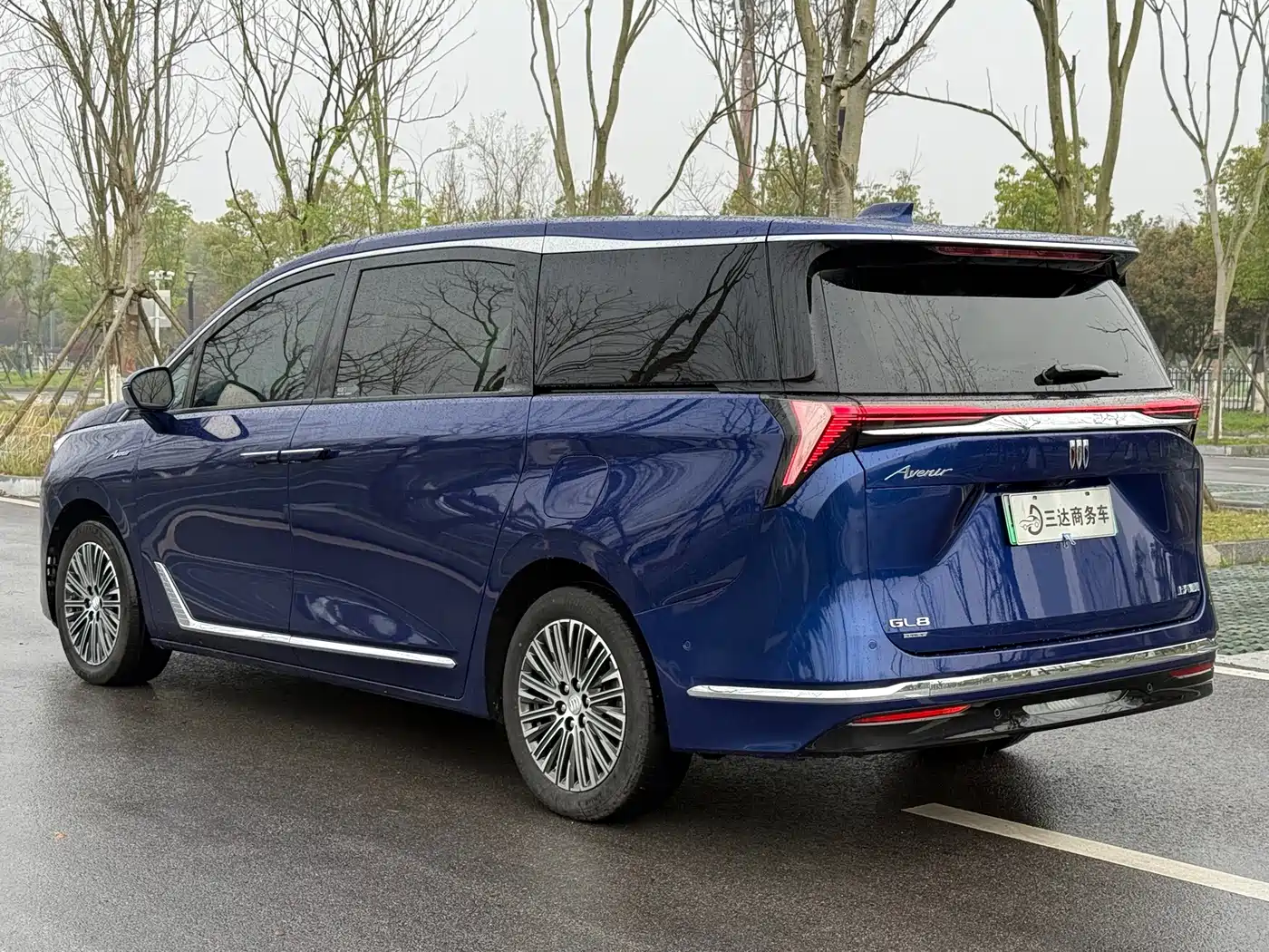 BUICK GL8 NEW ENERGY