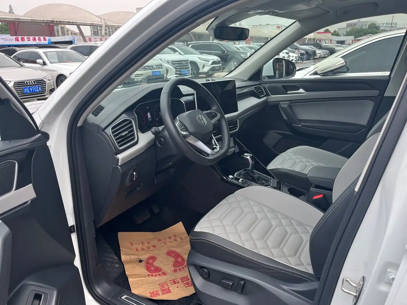 Volkswagen Tayron 2023 300TSI 2WD Luxury Plus Advanced Edition фото 2