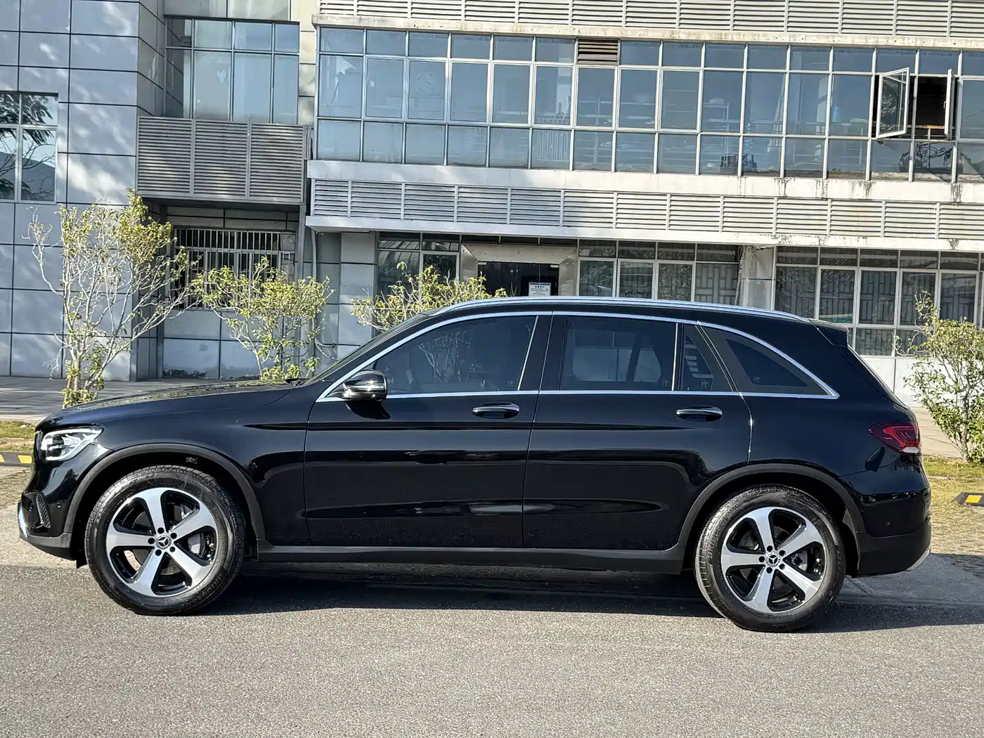 Mercedes-Benz GLC 2022 Model GLC 260 L 4MATIC Dynamic Edition фото 19