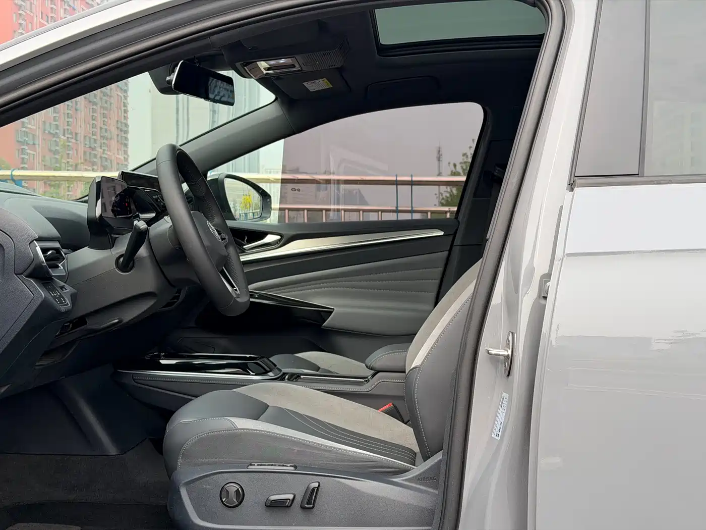 VOLKSWAGEN ID.4 CROZZ