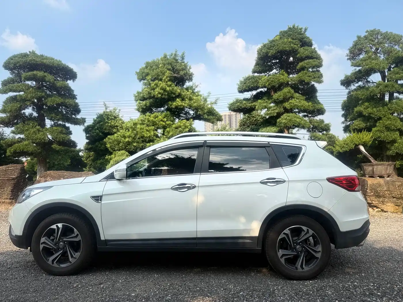 Dongfeng Aeolus Dongfeng Fengshen AX7 2016 2016 2.0L Automatic Smart Comfort