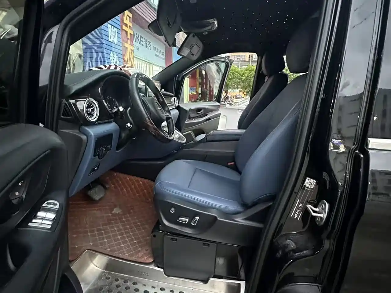 Mercedes-Benz Vito 2021 2.0T Business Edition 7-seater фото 9