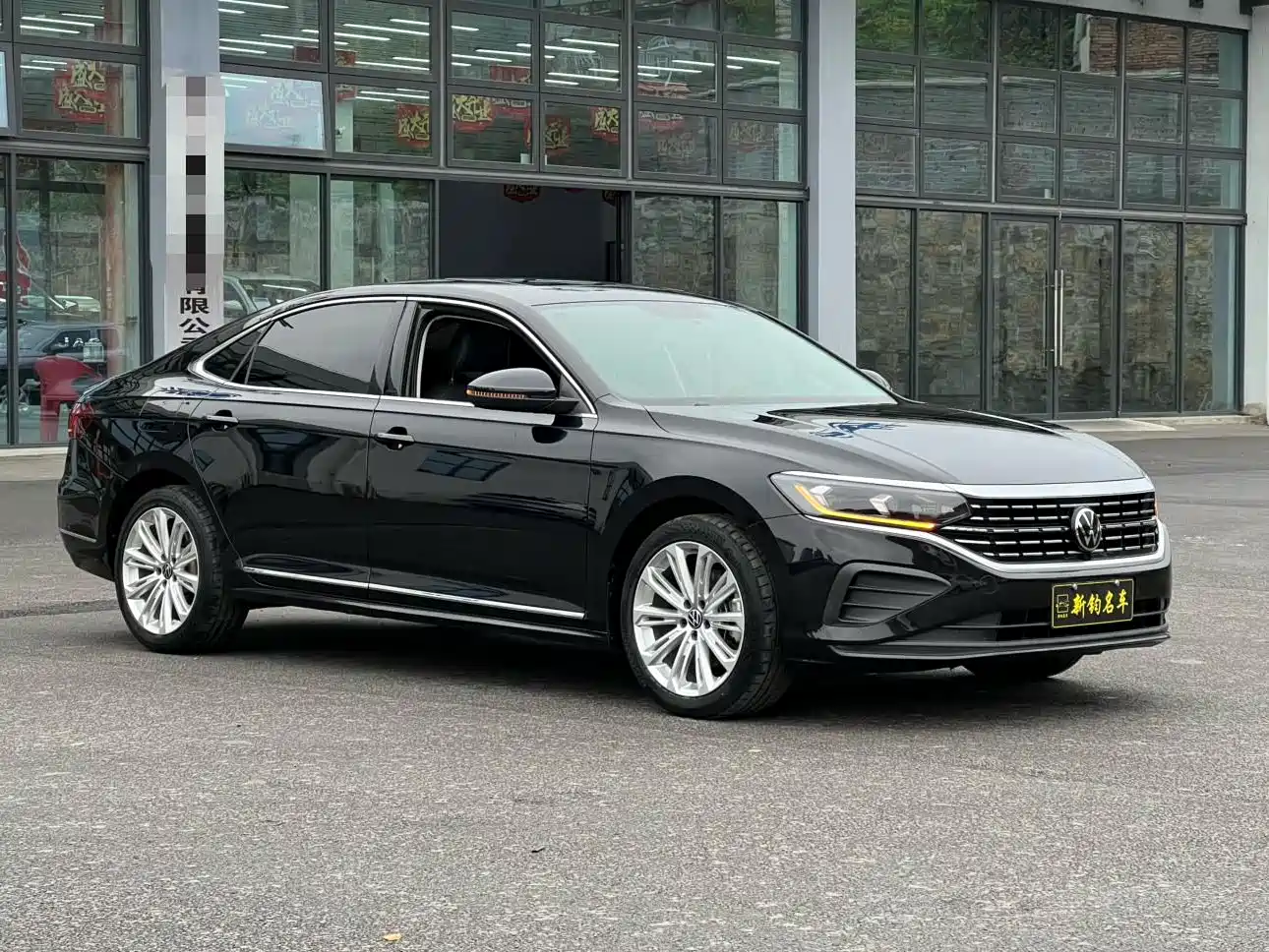 Volkswagen Passat 2023 280TSI Business Edition фото 3