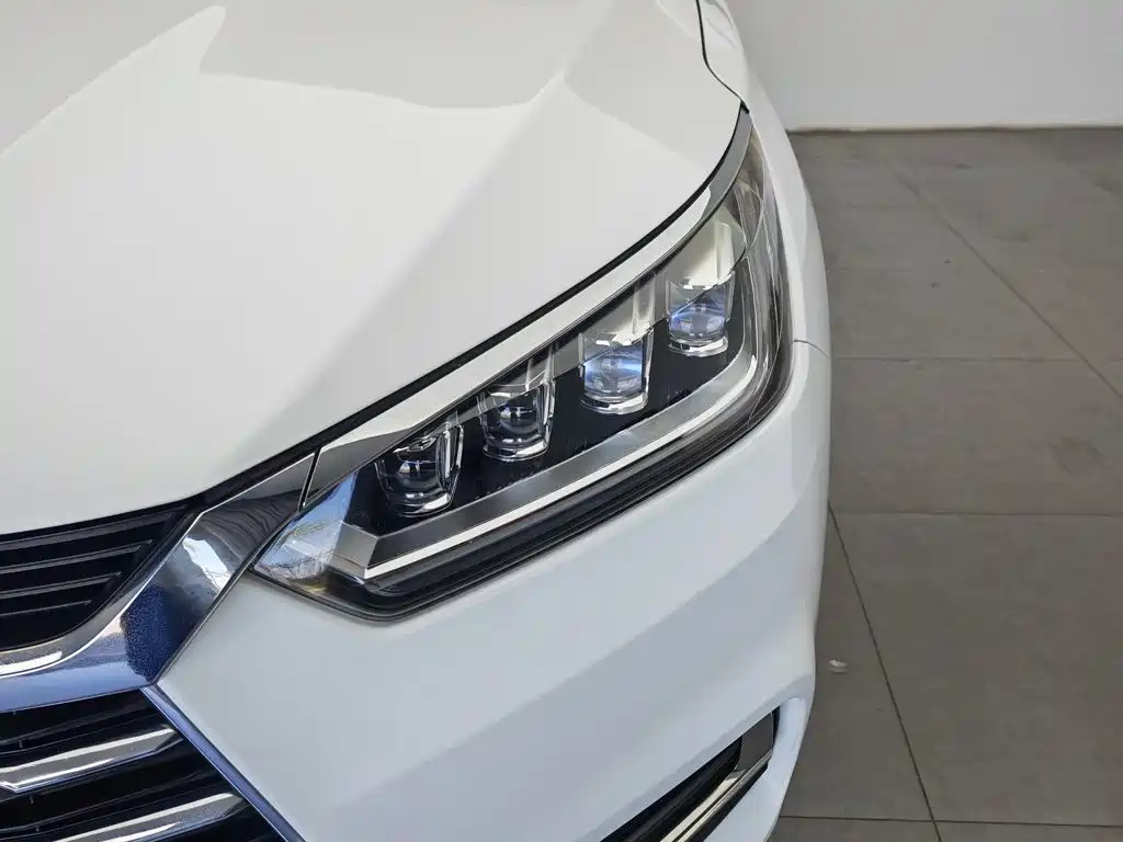 BYD Song 2019 2019 1.5TI Manual Smart Connection Sport