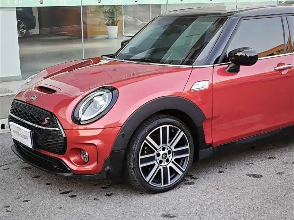 MINI CLUBMAN