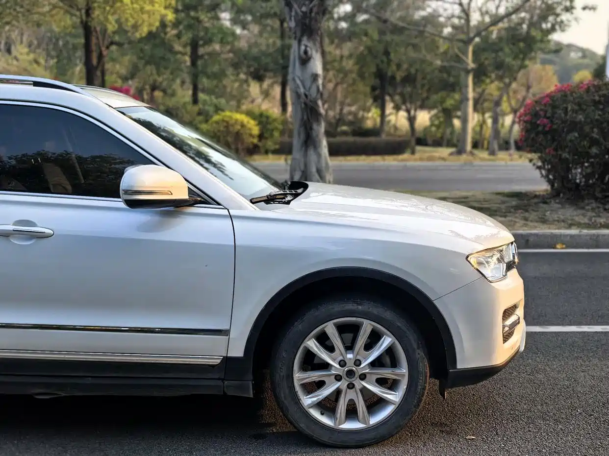 Фото 15 - Haval H7