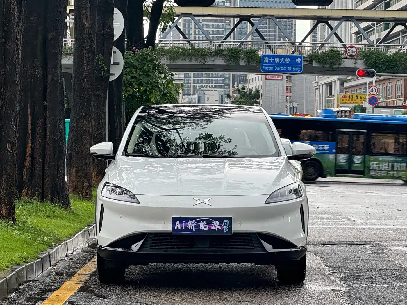 Фото 2 - XPeng G3