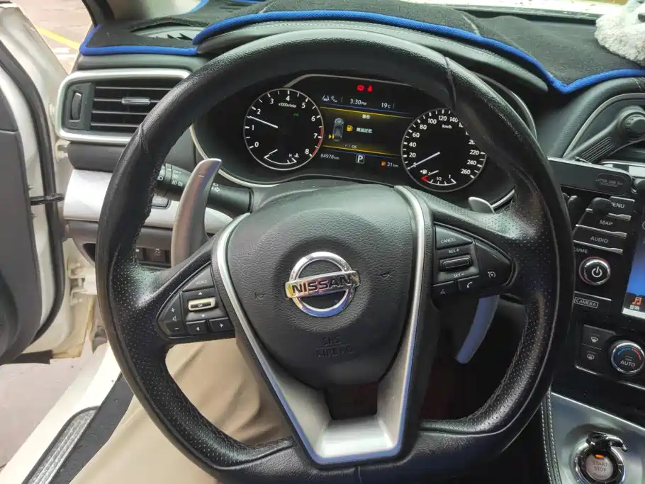 Nissan Cima 2017 2016 2.5L XL Luxury