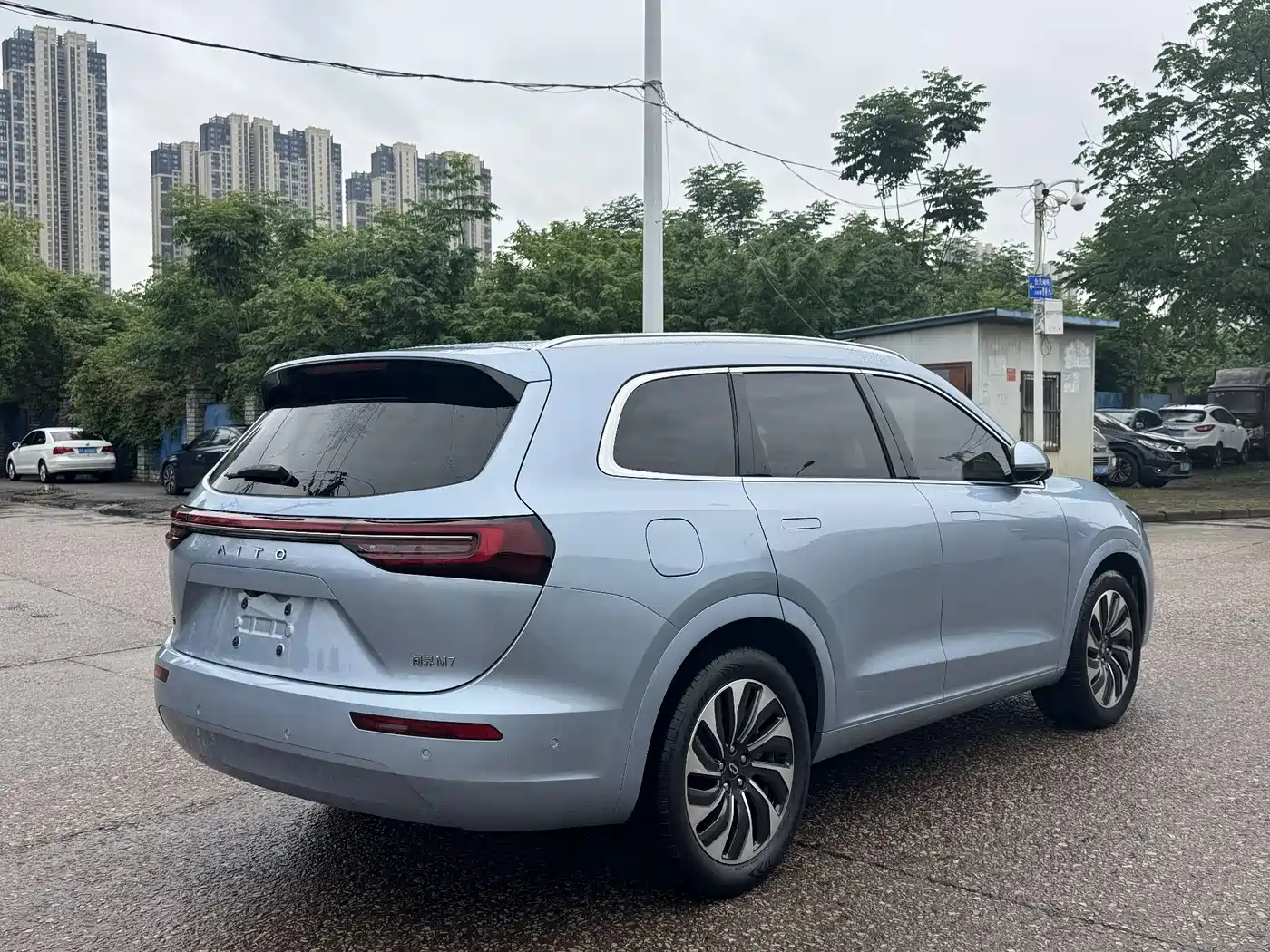 AITO Wenjie AITO M7 2024 1.5T RWD Plus 5-Seater фото 11