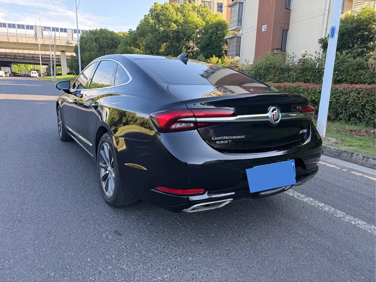 BUICK LACROSSE