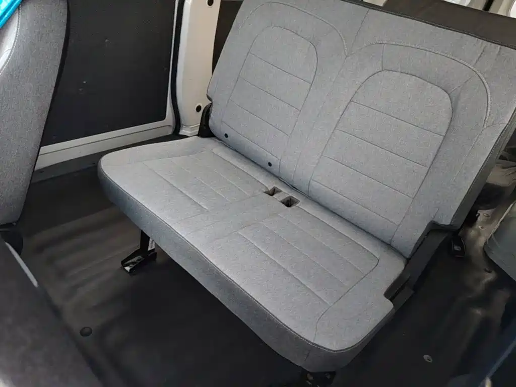 Wuling Motors Wuling Yangguang 2025 2024 300KM Comfort Bus Version 75kW