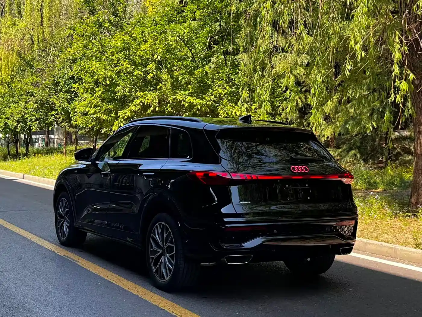 Audi Q5L 2026 Luxury Sport 150kW фото 16