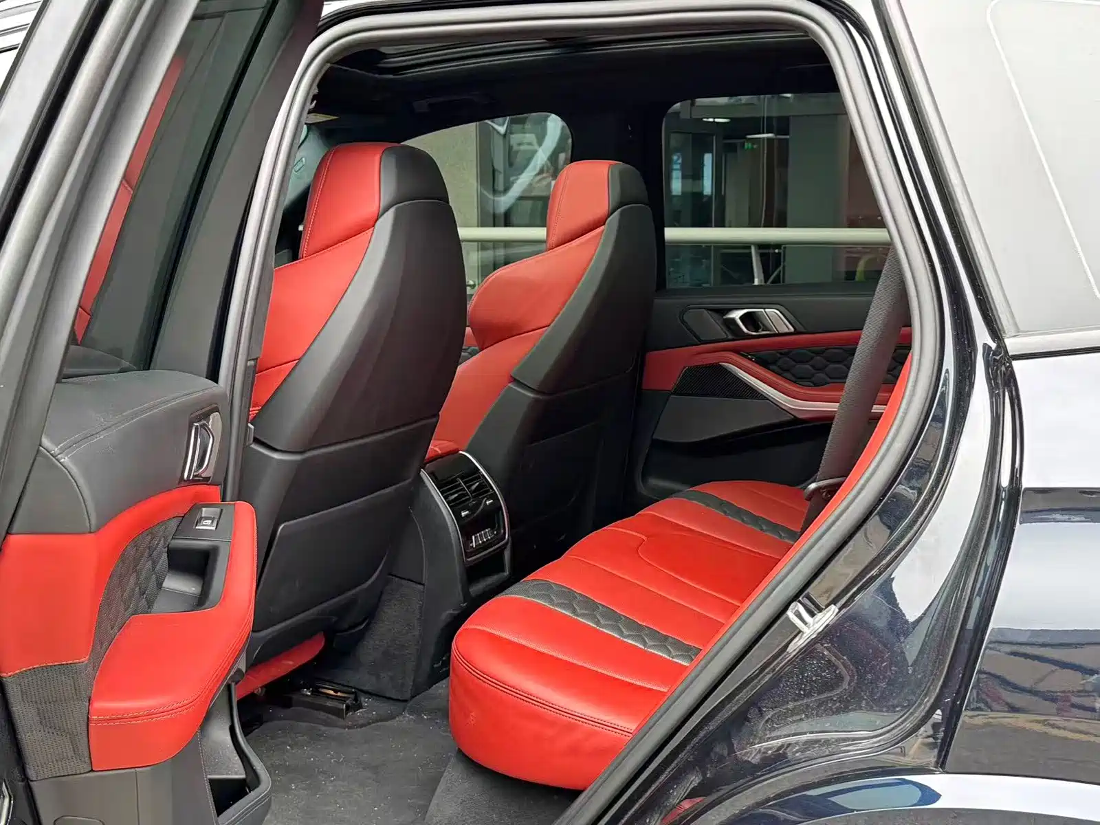 Фото 10 - BMW X5 M