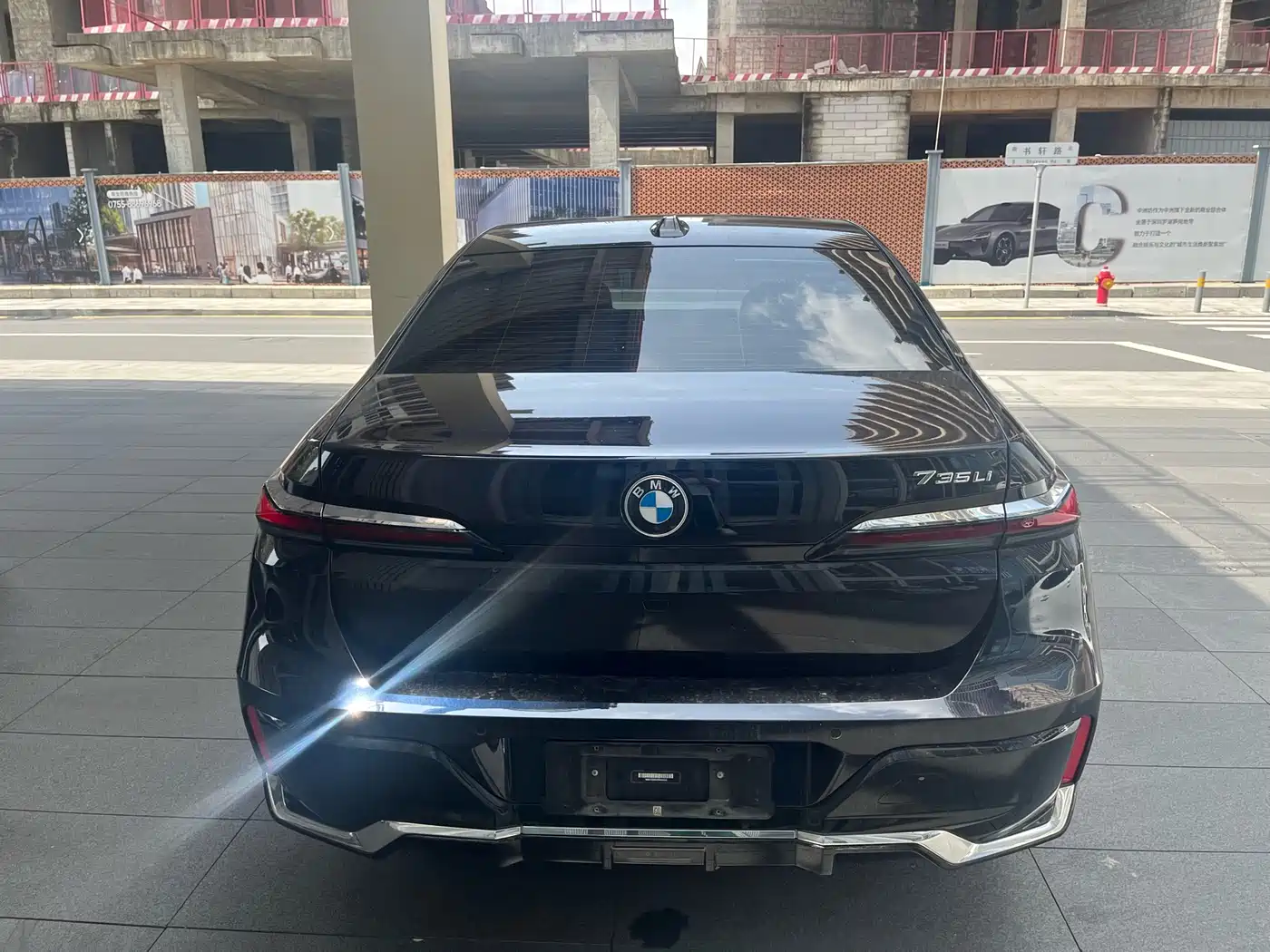 BMW 7 Series 2023 Model 735Li M Sport Package фото 5