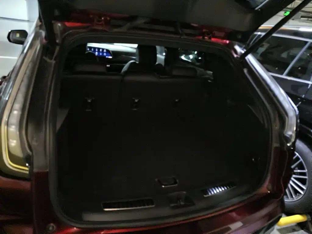 Фото 5 - Cadillac XT4