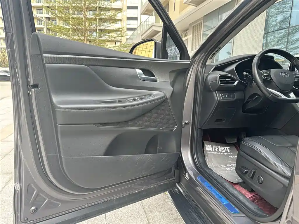 Hyundai Santa Fe 2020 380 TGDi Auto 2WD GLS Luxury фото 26