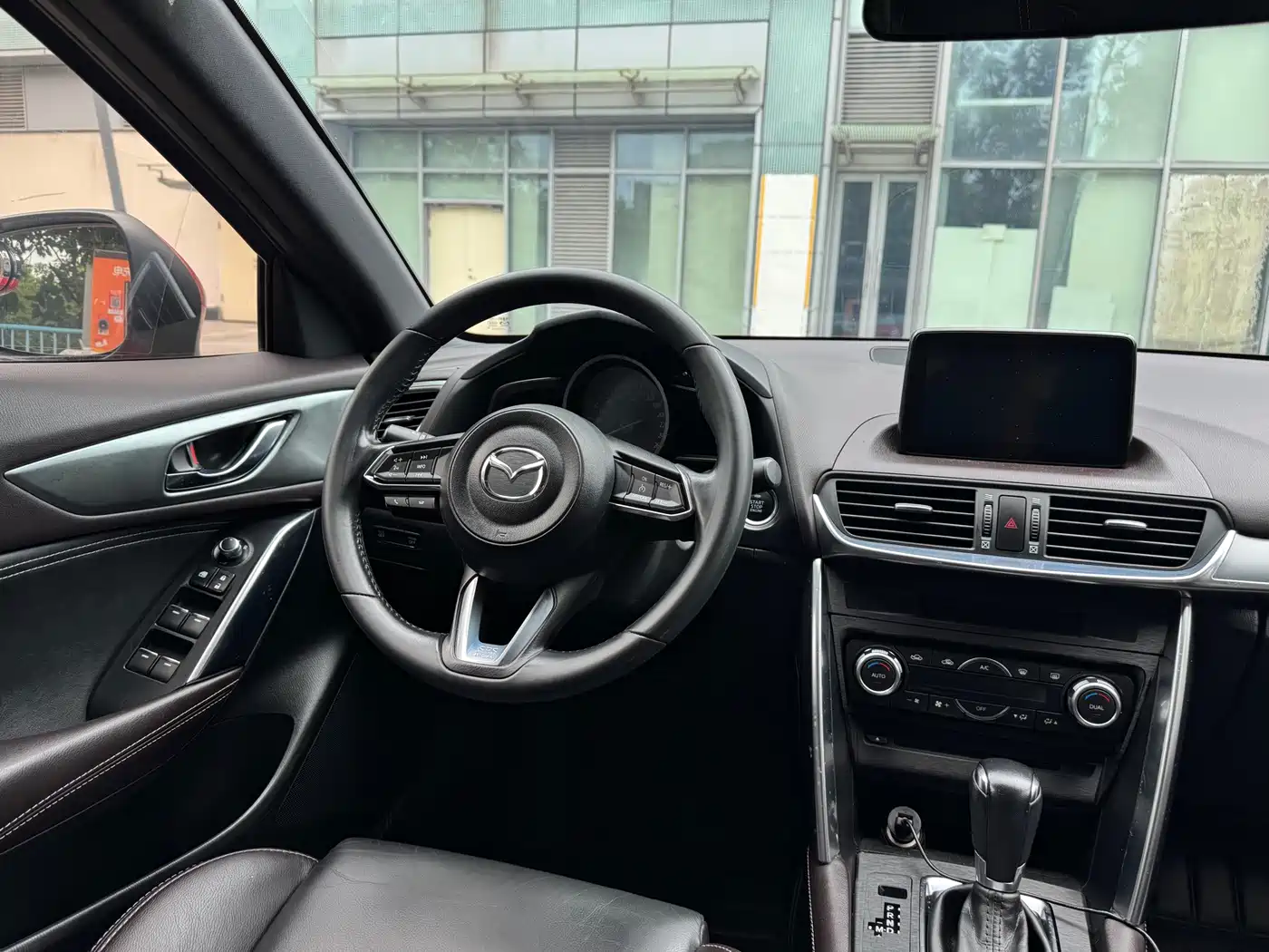 Фото 18 - Mazda CX-4