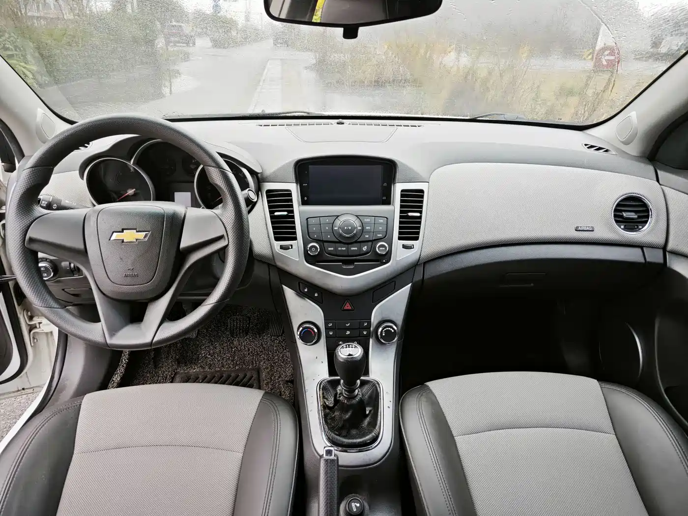Chevrolet Cruze 2012 1.6L SE MT фото 8