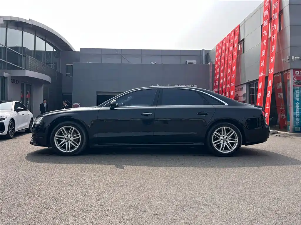 Audi A8 2017 A8L 45 TFSI quattro Comfort фото 11